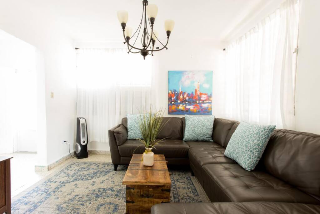 Chill Family And Friend Escape With Wrap Around Porch Río Grande Exterior foto