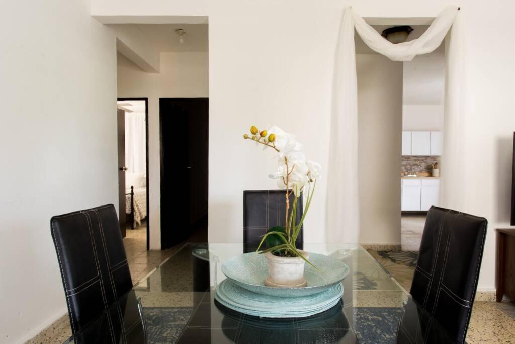 Chill Family And Friend Escape With Wrap Around Porch Río Grande Exterior foto